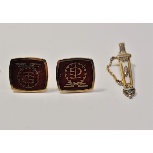 170 - Boxed cufflinks to include two sets of 925 silver Royal Mail cufflinks by Royal Mint, together with ... 