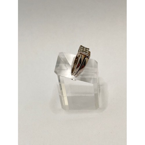 252 - A white gold twin band ring of fixed design (plain band is stamped 10k, the diamond square cut ring ... 