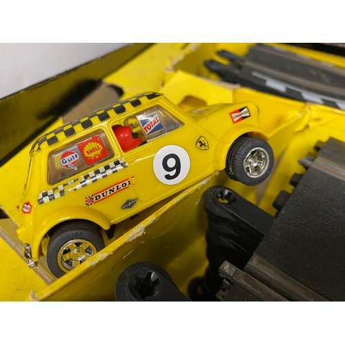 24 - Triang Scalextric Grand Prix Series with accessories AF