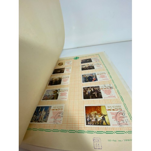 33 - Various Stamp albums containing a mix of UK and stamps from around the world as follows:
x4 UK and B... 