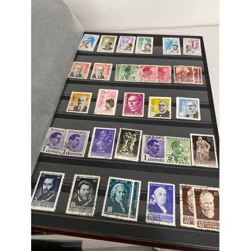 33 - Various Stamp albums containing a mix of UK and stamps from around the world as follows:
x4 UK and B... 