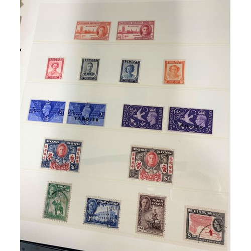 33 - Various Stamp albums containing a mix of UK and stamps from around the world as follows:
x4 UK and B... 