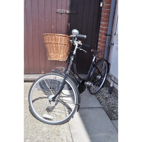 43 - Hand built Pashley Classic bike with Sturmey Archer gears, Brookes saddle, Schwalbe delta cruiser ty... 