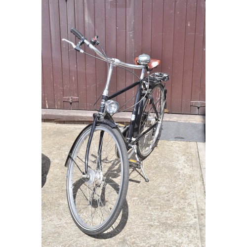 44 - Hand built Pashley sovereign gentleman's  bicycle with Sturmey Archer gears and Brookes saddle. no. ... 