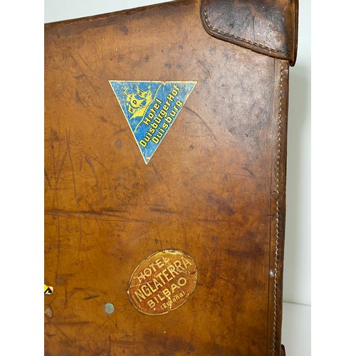 66 - Sir Arthur William Hill KCMG FRS FLS - Unique, one-of-a-kind antique travelling case that features v... 