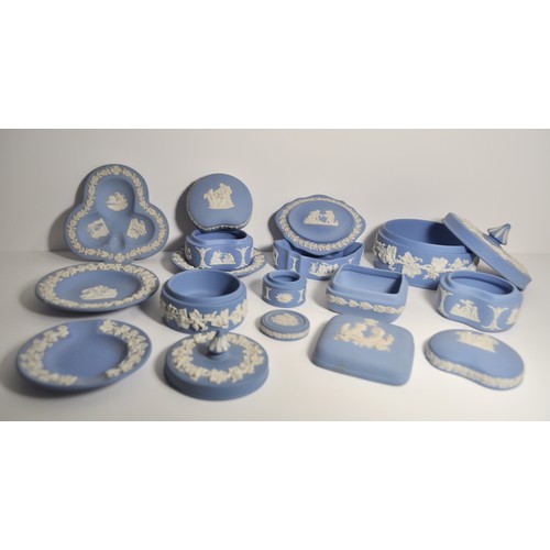 15 - A group of Wedgwood trinket dishes, trays, lidded pots in various shapes etc, x11 in total