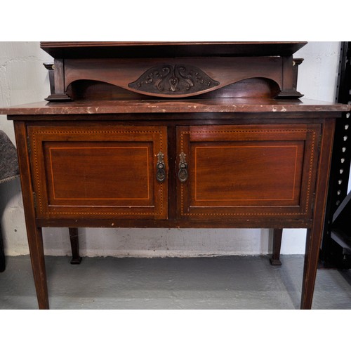 86 - Edwardian mahogany wash stand with marble top, together with a D shaped over mantle mirror with shel... 