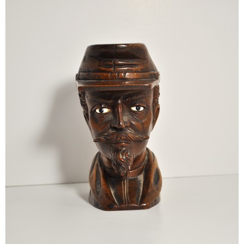 103 - Antique hand-carved inkwell, depicting american civil war style military figure, with hinged lid, co... 