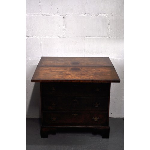 106 - Antique Georgian style desk/writing table, one short over three long drawers. Approx H78cm x W69cm x... 