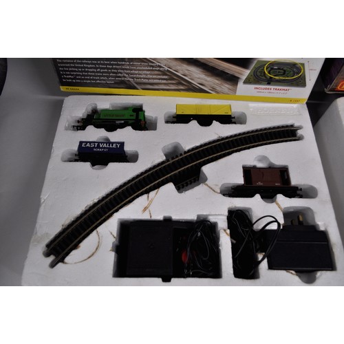 62 - Boxed Hornby Harry Potter and the Chamber of Secrets Hogwarts Express Electric Train Set, together w... 