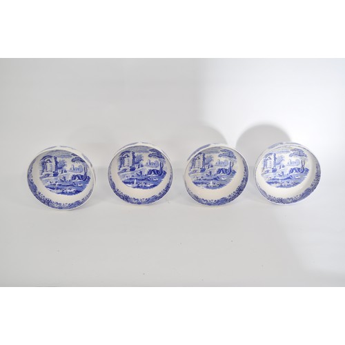 107 - x4 large Spode Italian blue and white bowls with decorative design to both inside and outside, appro... 