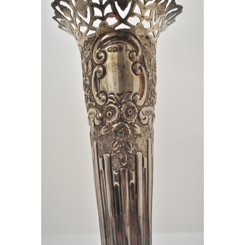 152 - Antique Walker & Hall silver vase with pierced detailing to top, and flowers, hallmarked Sheffield, ... 