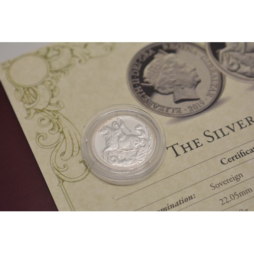 208 - London Mint Office - mixed capsulated coins in folders, .999 Silver Sovereign,  9.25ag Silver Threep... 