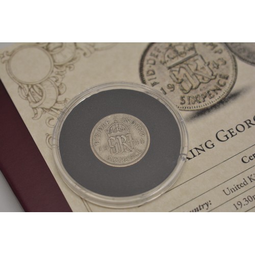 208 - London Mint Office - mixed capsulated coins in folders, .999 Silver Sovereign,  9.25ag Silver Threep... 