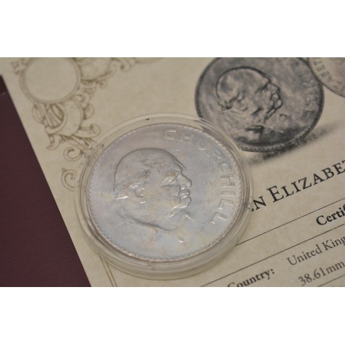 208 - London Mint Office - mixed capsulated coins in folders, .999 Silver Sovereign,  9.25ag Silver Threep... 