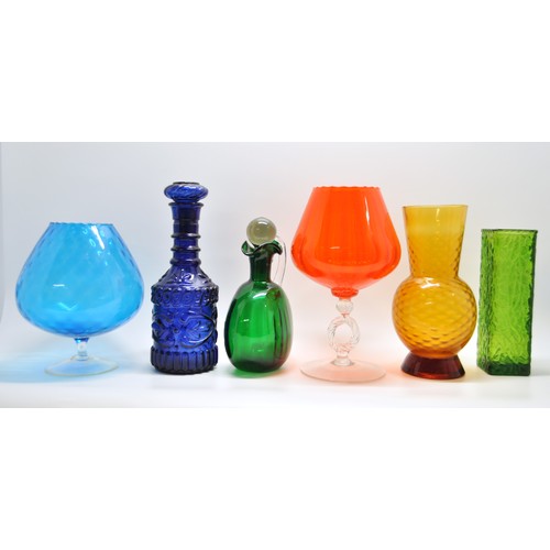 378 - A shelf full of retro mixed-coloured glassware, including decanters, vases etc. x6 items in total