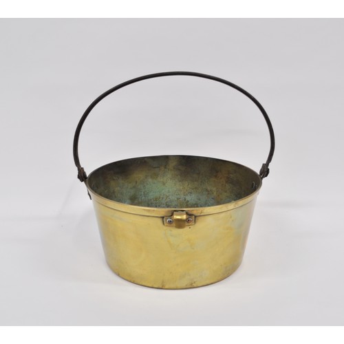 19 - Antique heavy brass Cooking Pot/Jam pot with handle, approx H18cm x W35cm