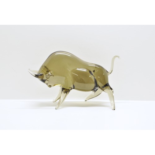 172 - Brown/Amber glass bull, poss. Murano, Approx size L11