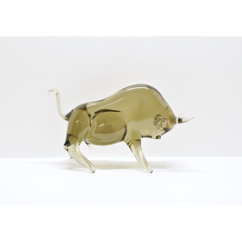 172 - Brown/Amber glass bull, poss. Murano, Approx size L11