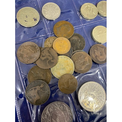 66 - Silver and Bronze mix coins to include a 1922 silver half crown, Edward VII Florin,  George V Florin... 