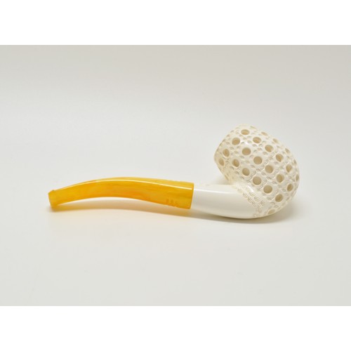 11 - A lattice-carved Meerschaum pipe with original lined case