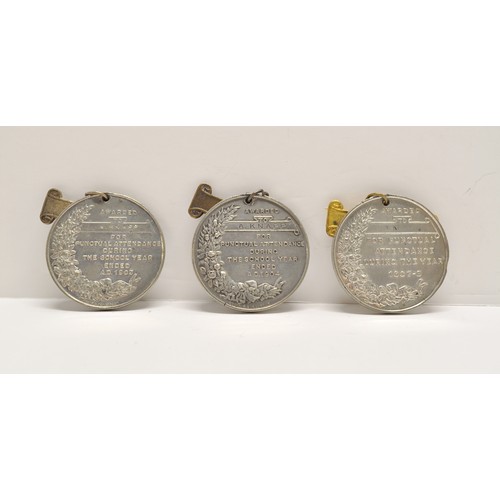 117 - x3 WWI medal group - 1914 (Mons) Star, British War and Victory medals attributed to 2248 Pte.A.Knapp... 