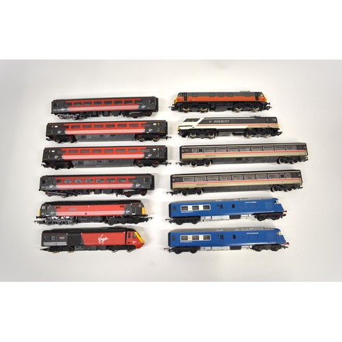 154 - A quantity of Hornby, Virgin trains and carriages, Tri-ang train, goods carriages, various power uni... 