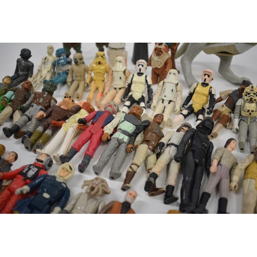 170 - Star Wars - A quantity of vintage Star Wars figures to include Lily Ledy Paploo, C3PO, Surgical Medi... 