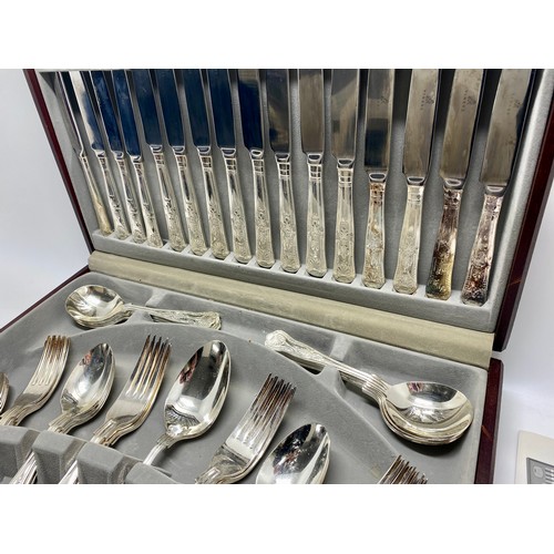 98 - Viners Guild Silver Collection 58 piece Richmond Canteen of Cutlery (for 8 persons) with booklet/lit... 