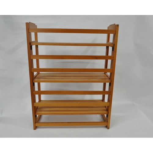 151 - Folding wooden shelves, ideal for displaying antiques at fairs