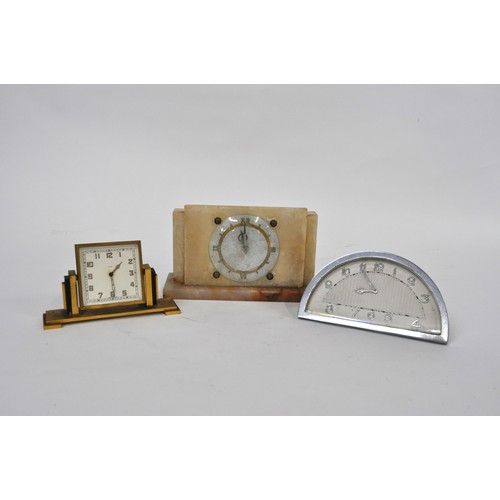 178 - Art Deco onyx mantle clock, Onyx Art Scotland, H13cm. together with two other mantle clocks, unteste... 