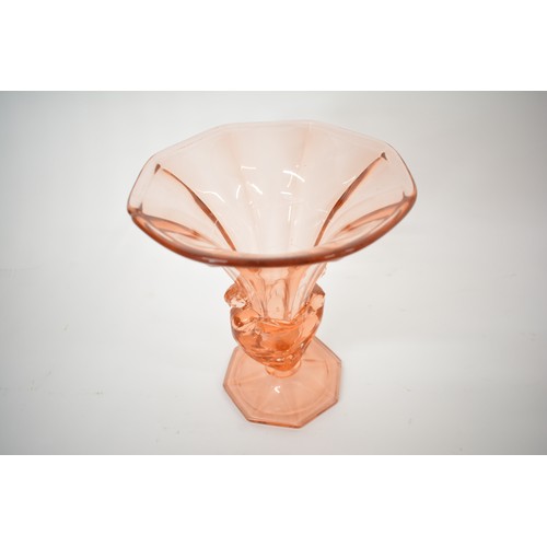 199 - Art Deco glassware items consisting of vases