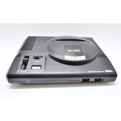 247 - Sega megadrive with games