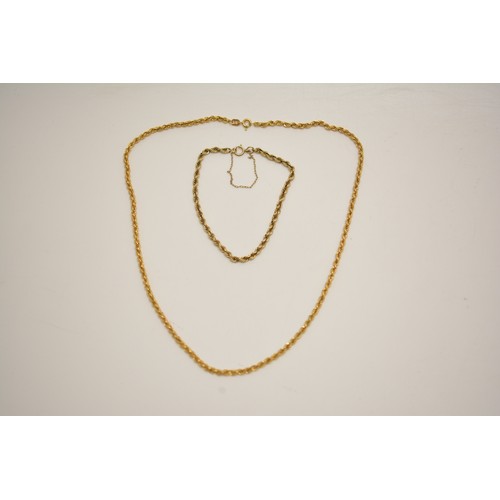 308 - 9ct gold rope chain (17