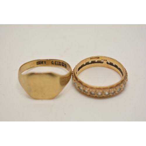 336 - 9ct yellow gold signet ring (2.3g) and 9ct full eternity ring with clear stones (2.4g). Box included... 