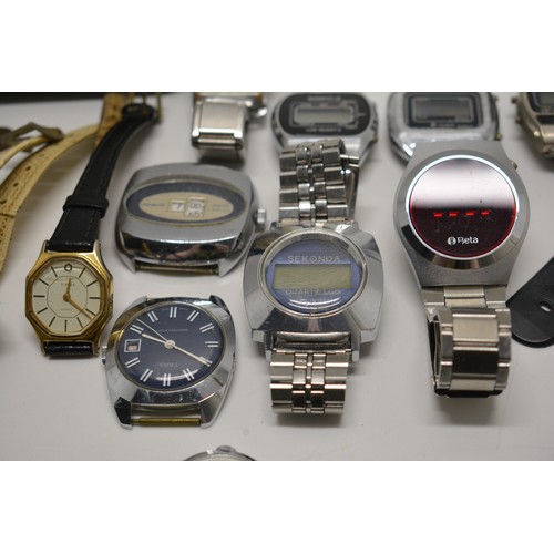 347 - A large quantity of mixed ladies and gentleman's wrist watches  etc. AF