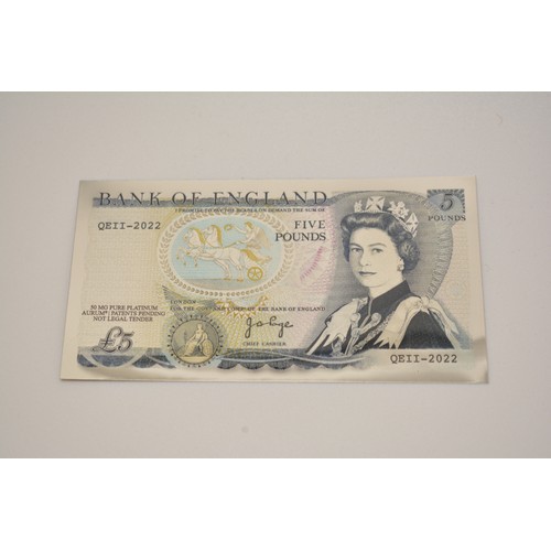 353 - x2 Queen Elizabeth II The Platinum Jubilee BankNote Collection, containing various platinum bank not... 