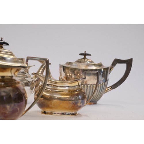 17 - Vintage Alexander Clark Welbeck plate three piece tea set, together with one other set