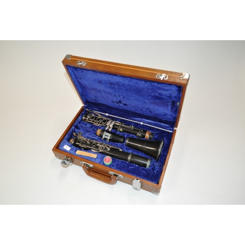 67 - Clarinet in original case, AF