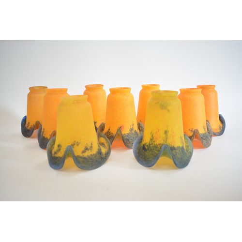 120 - Art nouveau style glass lamp light shades signed ARTE de FRANCE, each stands approx 16cm high