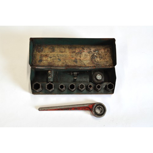 207 - A vintage Accles & Pollock socket set