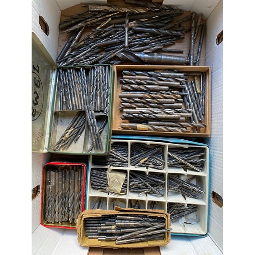 215 - A quantity of various drill bits