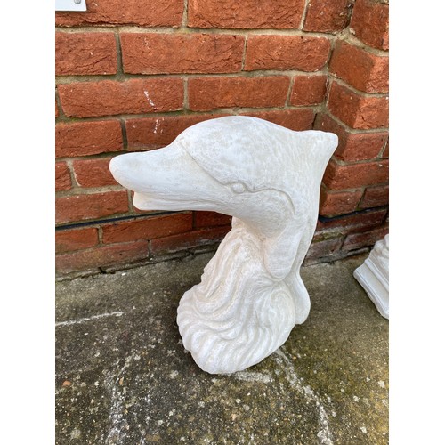 257 - Reconstitued stone ornament/statue of a Dolphin. In-house P&P unavailable for this item due to weigh... 