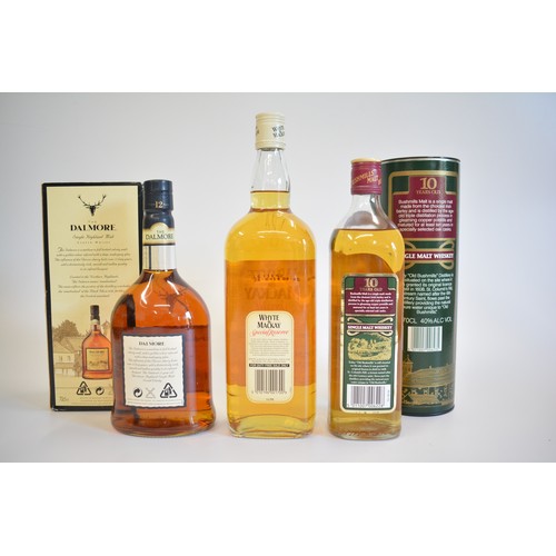 16 - One Litre bt Whyte&Macklay Special Reserve, 43%, 1980s. One Tubed bt. Bushmills Malt Irish Whisky, 7... 