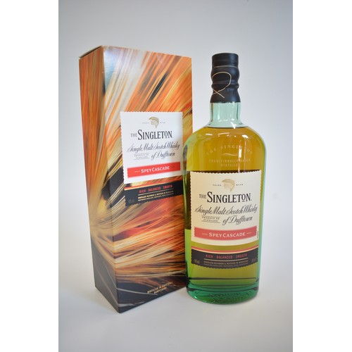 23 - One Boxed House of Commons Blended whisky Bottled by Gordon&MacPhail, 70cl, 40%, 1990s. One Boxed Th... 