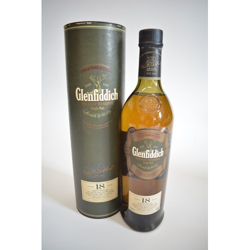 150 - One Flip Top leather Box, The Glenlivet 12 years, 70cl, 40%. 1990sOne Tubed bt. Glenfiddich aged 18 ... 