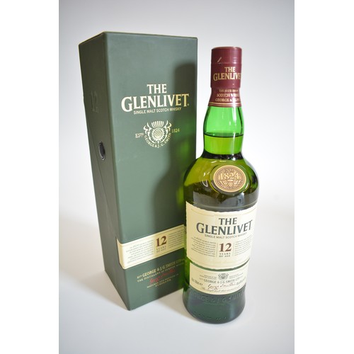 150 - One Flip Top leather Box, The Glenlivet 12 years, 70cl, 40%. 1990sOne Tubed bt. Glenfiddich aged 18 ... 