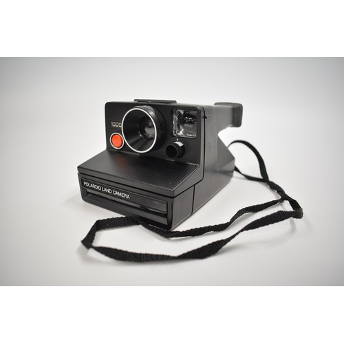 41 - Kodak Brownie No.2 camera in case together with instruction booklet, Polaroid Land Camera 1000S with... 