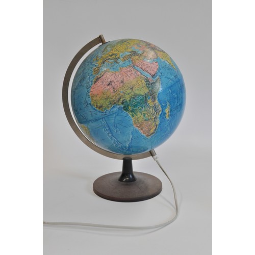 57 - Table top globe lamp, Scan Globe made in Denmark