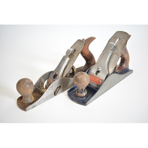 77 - x2 Stanley woodworking planes, No.10 and No.04 1/2